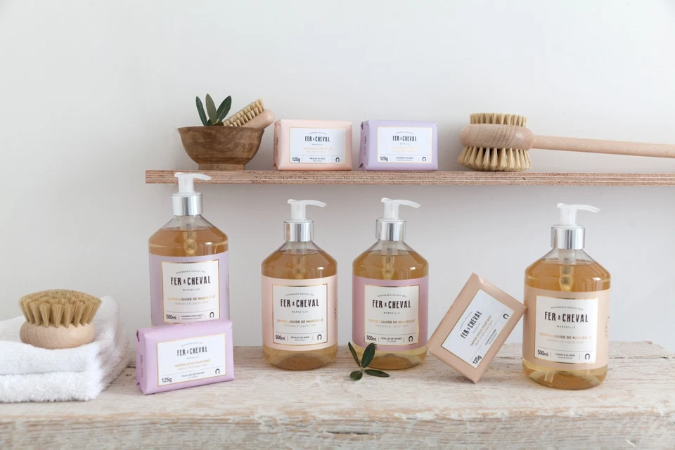 Fer A Cheval - Marseille Liquid Soap Rose Petals 500ml - Image 2 of 2