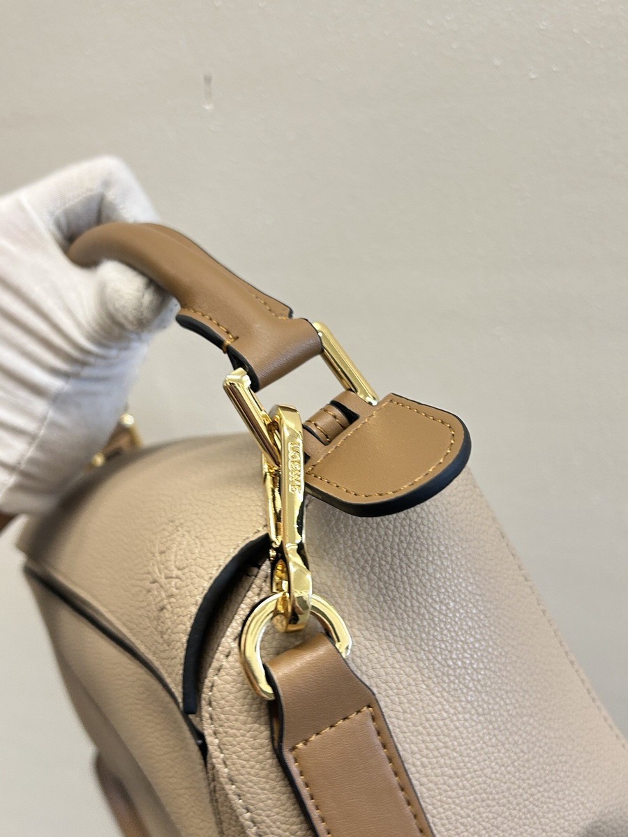 Authentic Loewe Puzzle Bag Leather Medium Strap Tan Beige