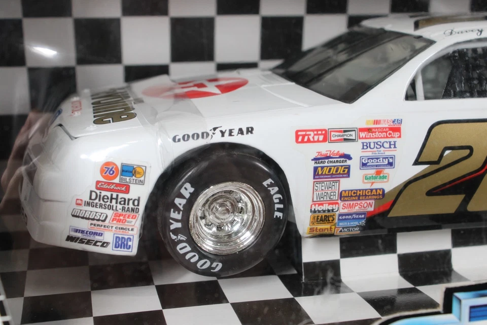 DAVEY ALLISON 1989 ERTL AMERICAN MUSCLE #28 TEXACO HAVOLINE FORD T-BIRD 1/18!! - Image 3 of 4