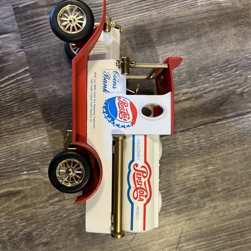 1996 Golden Die Cast Pepsi Cola Coin Bank W Key