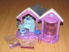 Hatchimals CollEGGtibles Glitter Salon Figure Playset