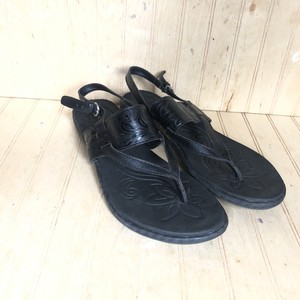B.O.C Born Women 7 Sandals Black Tooled Faux Leather Ankle Strap Thong Flip Flop | eBay