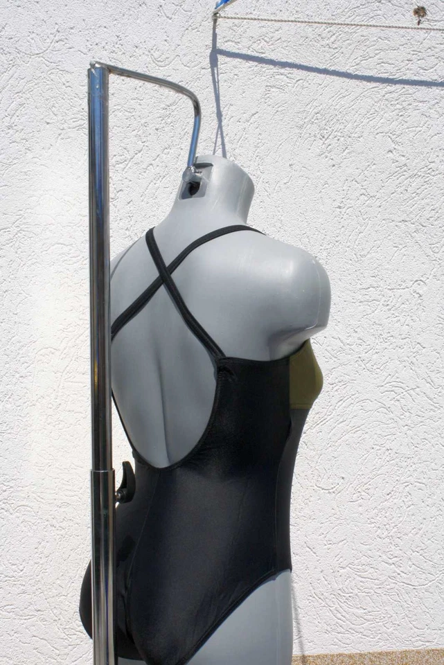 Saison-2023/24 704241-051 Solar Badeanzug mit Trägern tiefer Rücken Kreuz in 38 - Bild 2 von 4