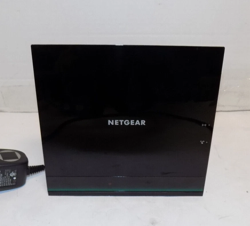 Netgear AC1200 Model R6100 Streampro Dual Band Wi-Fi Router Tested - Image 3 of 4