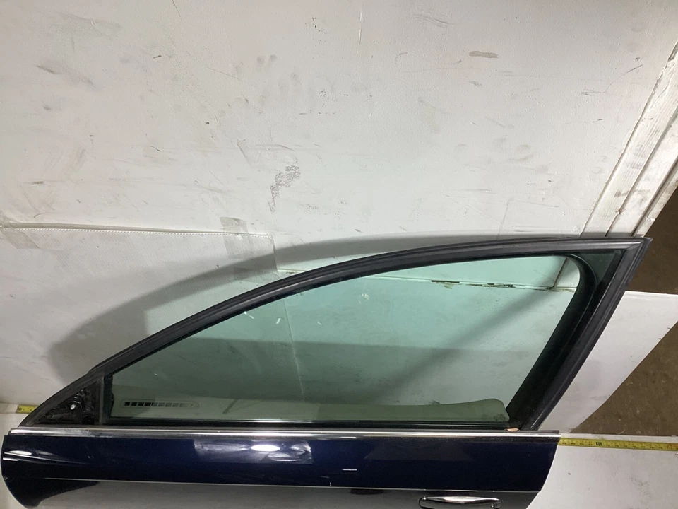 2008-2010 AUDI A6 - FRONT LEFT SIDE COMPLETE DOOR SHELL PANEL W/ GLASS OEM . Foto 3 de 4