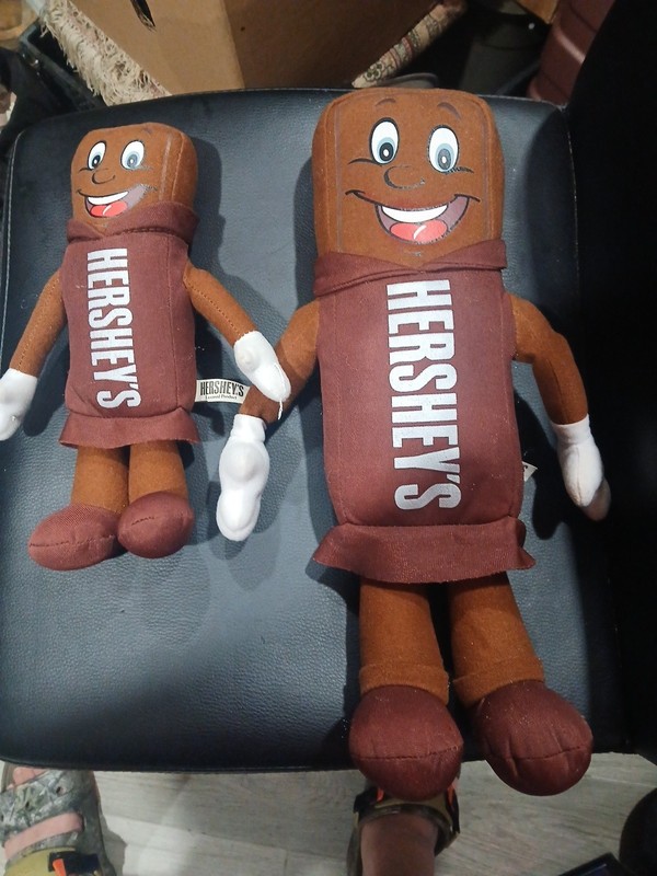 Hersheys Plush 2 Pc Lot