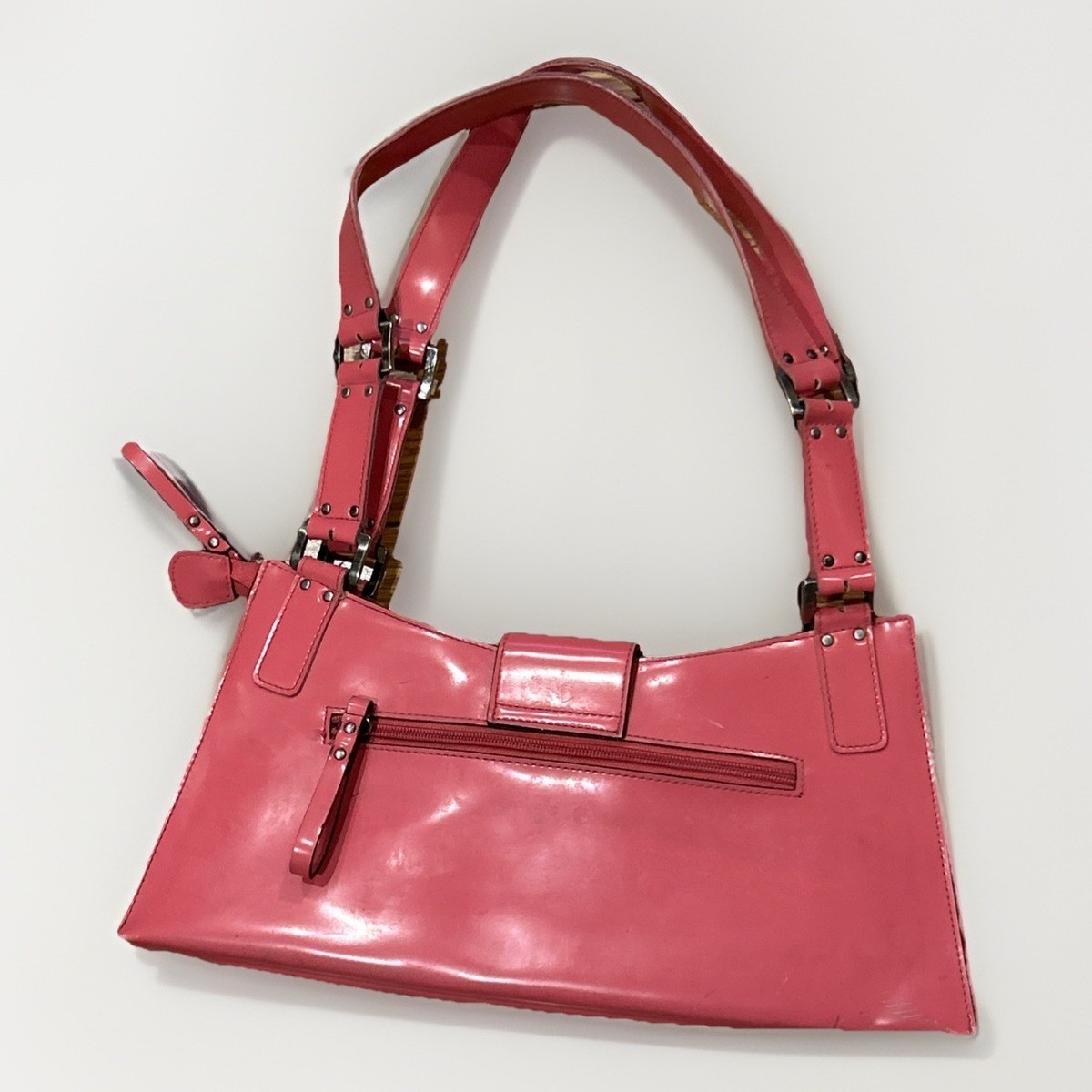 毎日千円値下げ!!!GUESS Y2K2000sハンドバッグ美品平成ギャルレア物 Vintage 90s - Y2K Guess Pink Patent Finish Shoulder Bag Guess