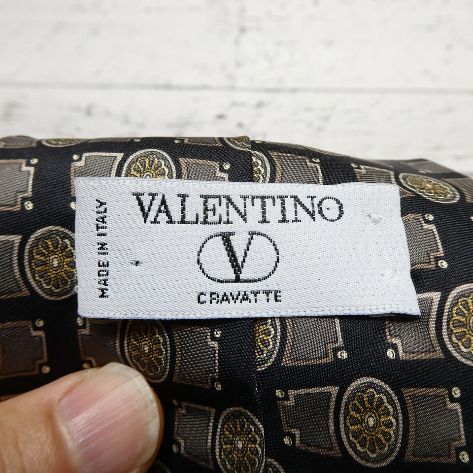 Gravata de seda Valentino masculina dourada padrão geométrico feita na Itália clássica feita à mão - Imagem 2 de 4