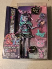 Monster High Creepover Party TWYLA Doll w/Dustin & Accessories New In Box!!!