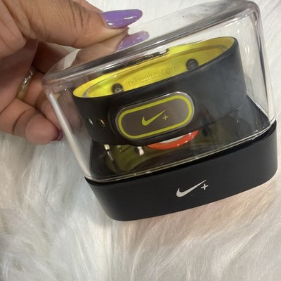 NEW Apple Nike+ Sportband Black/Voltage Black/Yellow WATCH FITNESS