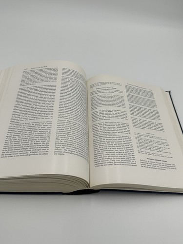 TEXTBOOK OF DERMATOLOGY By Arthur D. S. Wilkinson And F. J. G. Ebling Rook 1 & 2 - Picture 16 of 16