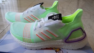 adidas ultra boost buzz