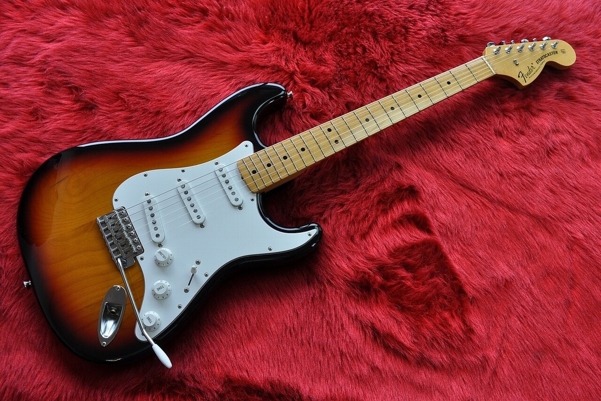 FENDER JAPAN ST68-TX Stratocaster