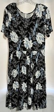 DouBCQ Women’s Multicolored Floral A Line Knee Length Dress Size Large
