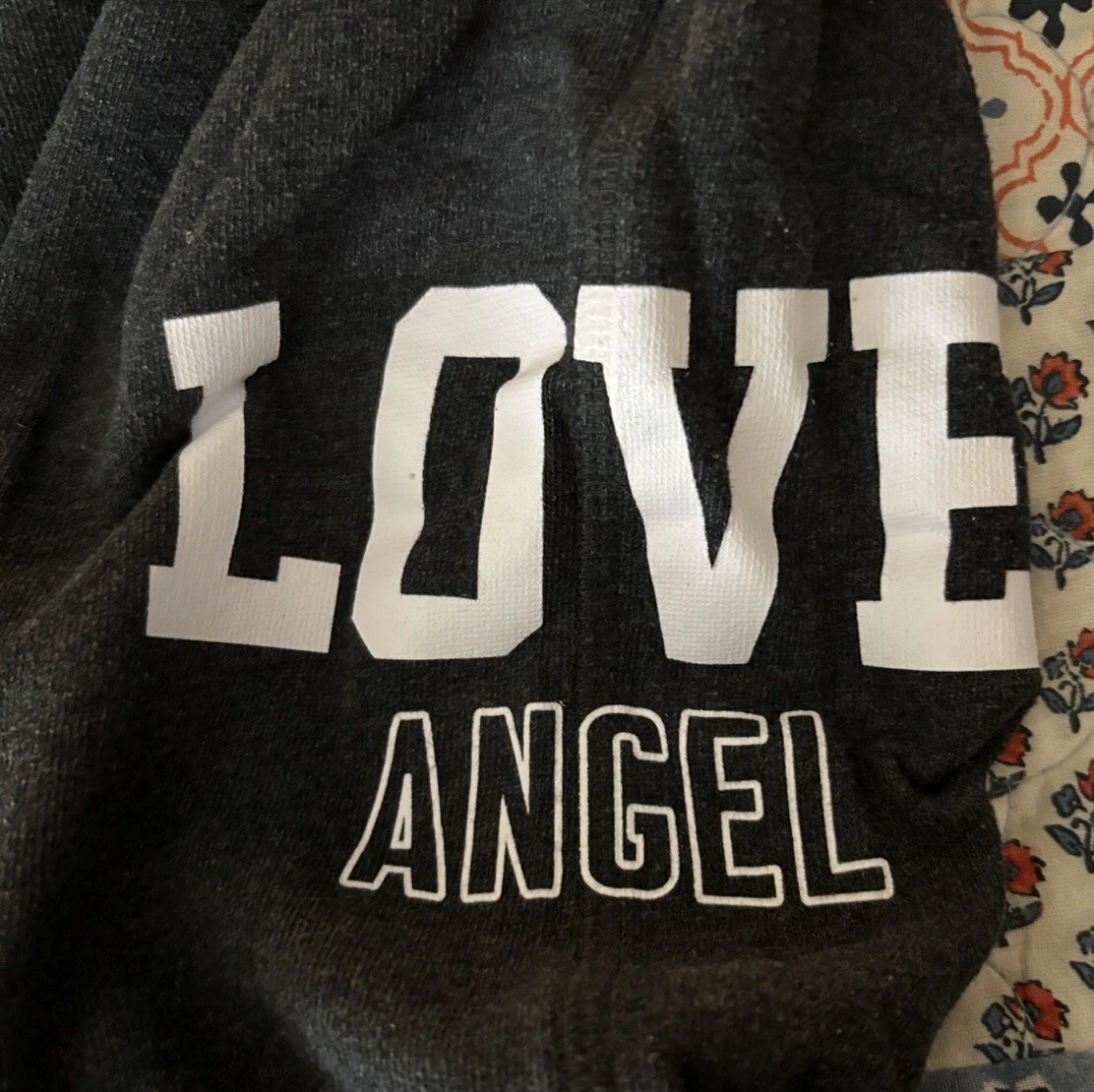 victoria-secret-vs love angel crop sweatpants