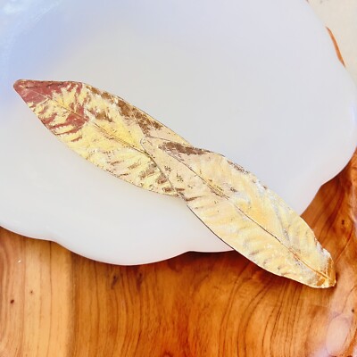 Vintage Mimi Di N 1982 Gold Tone Leaf Belt Buckle Statement Hardware Botanical Vintage Rare Belt Buckle Mimi Di N Satin Gold Tone 1982  main image 4