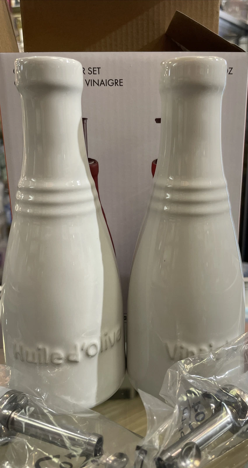 Le Creuset Oil & Vinegar Set 8oz volcanic Orange Stoneware White New In Box