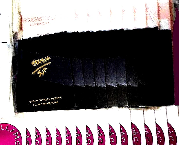 MEJOR PRECIO NUNCA!!!   SARAH JESSICA PARKER ALIJO 1,5 ML EDP SPRAY 36@ $99 RARO Foto 2 de 4