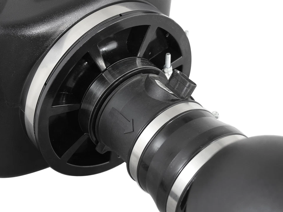 AFE Momentum GT Cold Air Intake System For 07-08 Express 1500 2500 3500 4.8/5.3L - Imagem 4 de 4