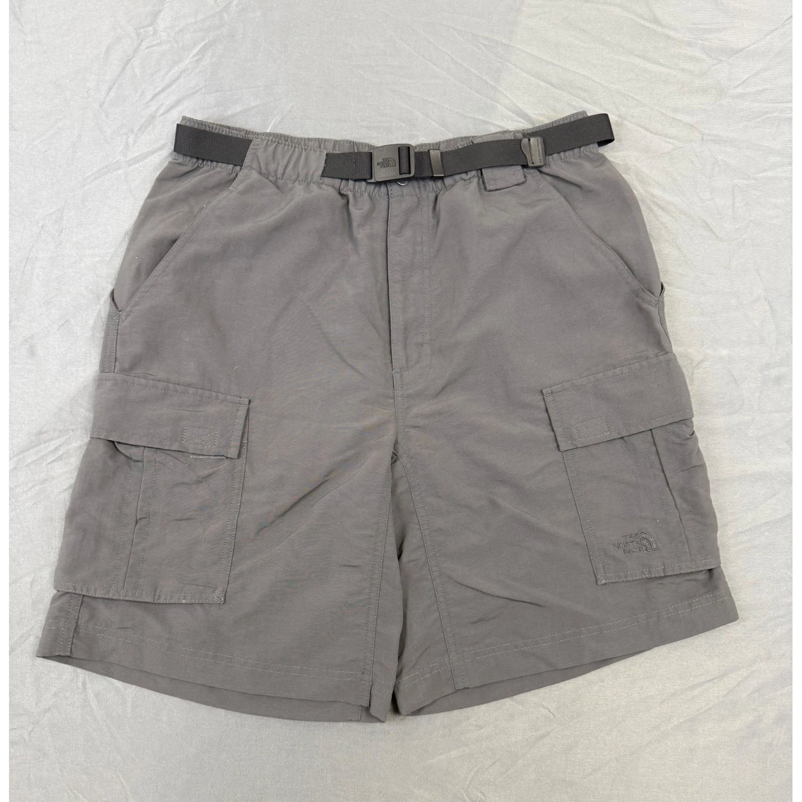 The North Face Mens Gray Nylon Belted Cargo Hiking Shorts Size Medium 100% Nylon
Opens in a new wind