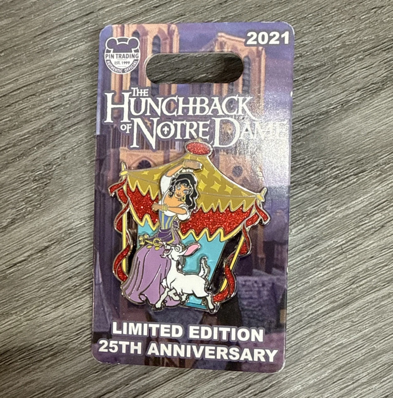 Disney Hunchback of Notre Dame 25th Anniversary Pin Esmeralda and Djali LE 4000