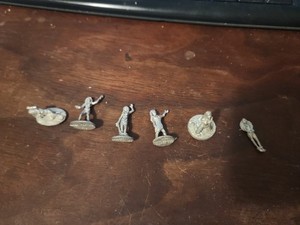25mm SLAVE AUCTION FIGURES X6 FROM RAL partha. RARE 