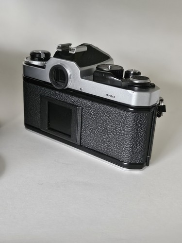 Nikon FE2 Chrome Body SLR Film Camera W/ Tokina ATX 35-70 F/2.8 Lens Nice - Bild 6 von 17