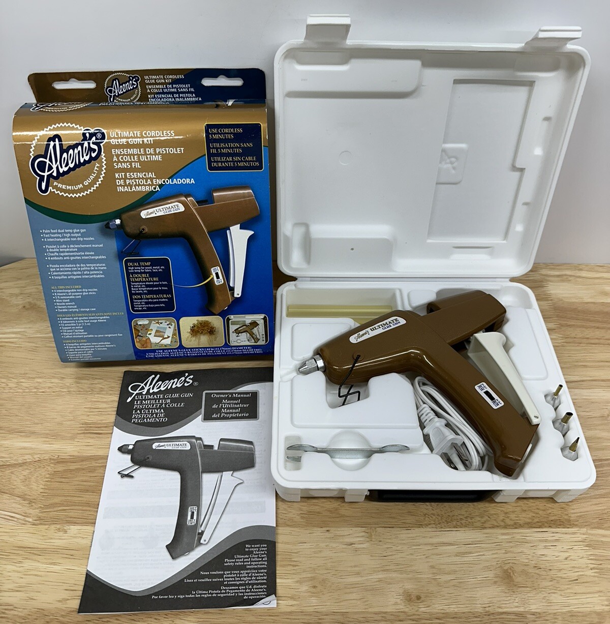 Aleene's Ultimate Glue Gun Kit, Case, Nozzles, Wrench, and Stand