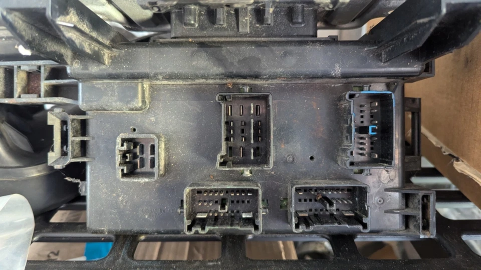 PROBADO BUENO Módulo de Control de Carrocería BCM FCM Chrysler 300c Magnum 5.7 56038742AJA Foto 2 de 3