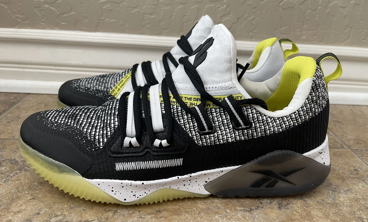 Reebok Men s JJ III Cross Trainer Black White Yellow Size 9.5 eBay