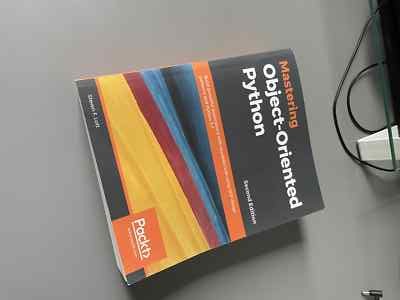 Buch Mastering Object-Oriented Python