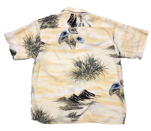 Maui Maui Hawaiian Islands Boys Shirt M (10-12) Yellow Tropical Mountain Floral - Picture 2 of 5