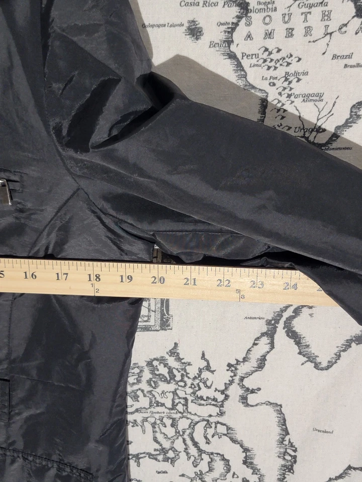 Chaqueta Marca Express World Pequeña Negra con Cremallera Nylon Forrada de Vellón De Colección Foto 2 de 4