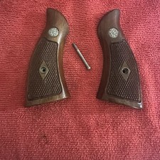 Smith Wesson Vintage K Frame Oem Diamond Grips Screw Excellent Smith Wesson Vintage K Frame Oem Diamond Grips Screw Excellent