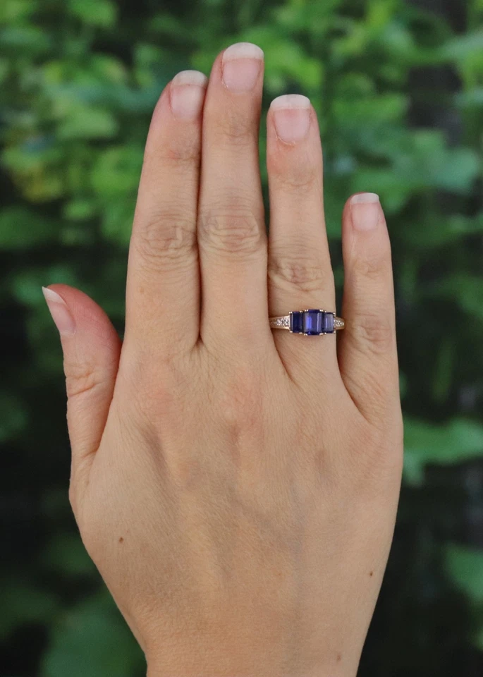 10k Yellow Gold Lab Created Blue Sapphire and Diamond Ring Size 6 3/4 - Image 2 of 4