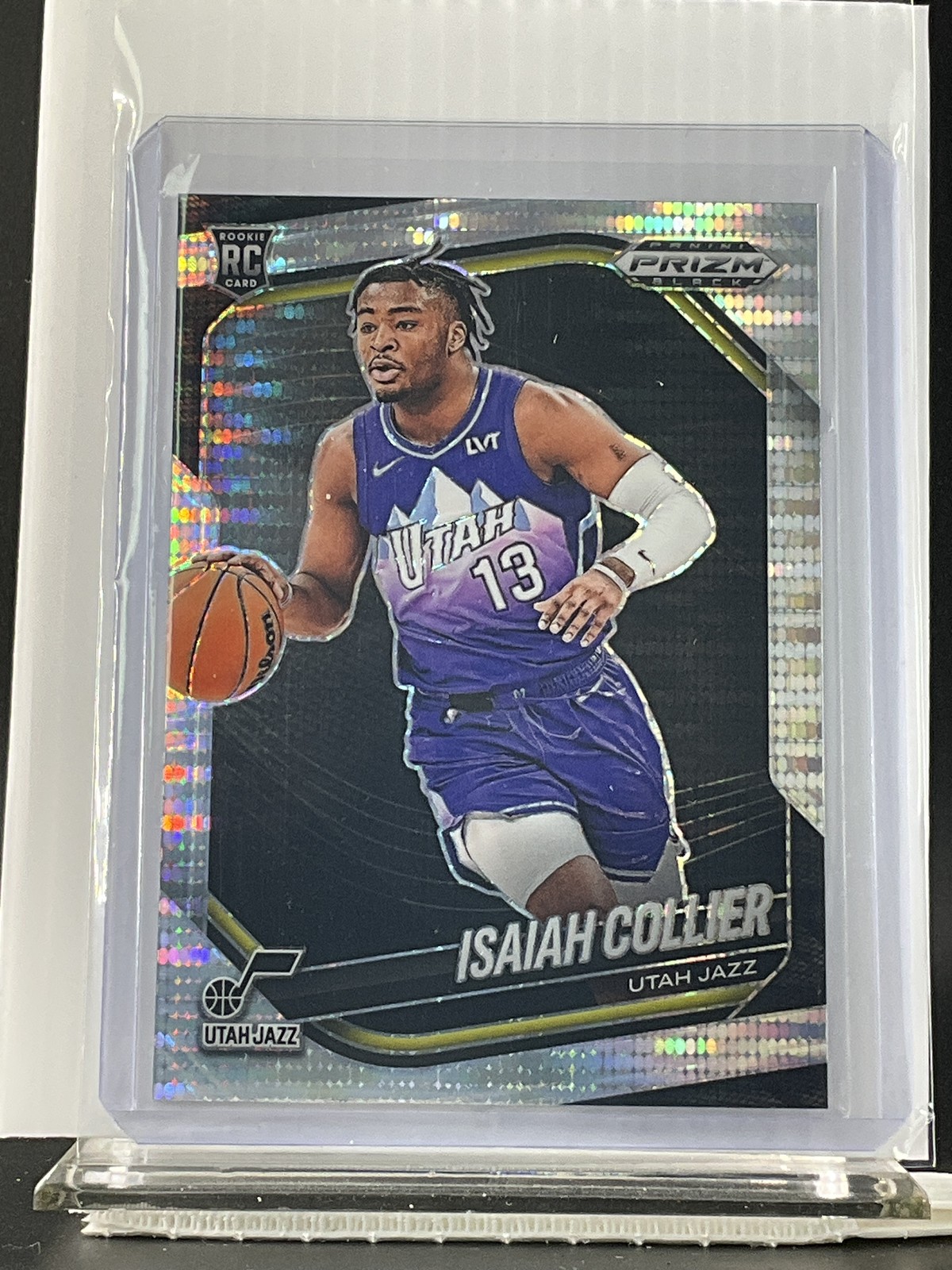 2024-25 Panini Prizm Black #32 Isaiah Collier Hyper - RC - 21920