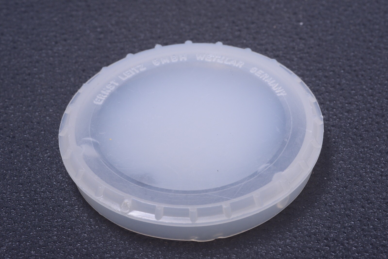 LEICA, LEITZ ORIGINAL PROJECTOR LENS CAP 48MM DIAMETER SEE THROUGH 751