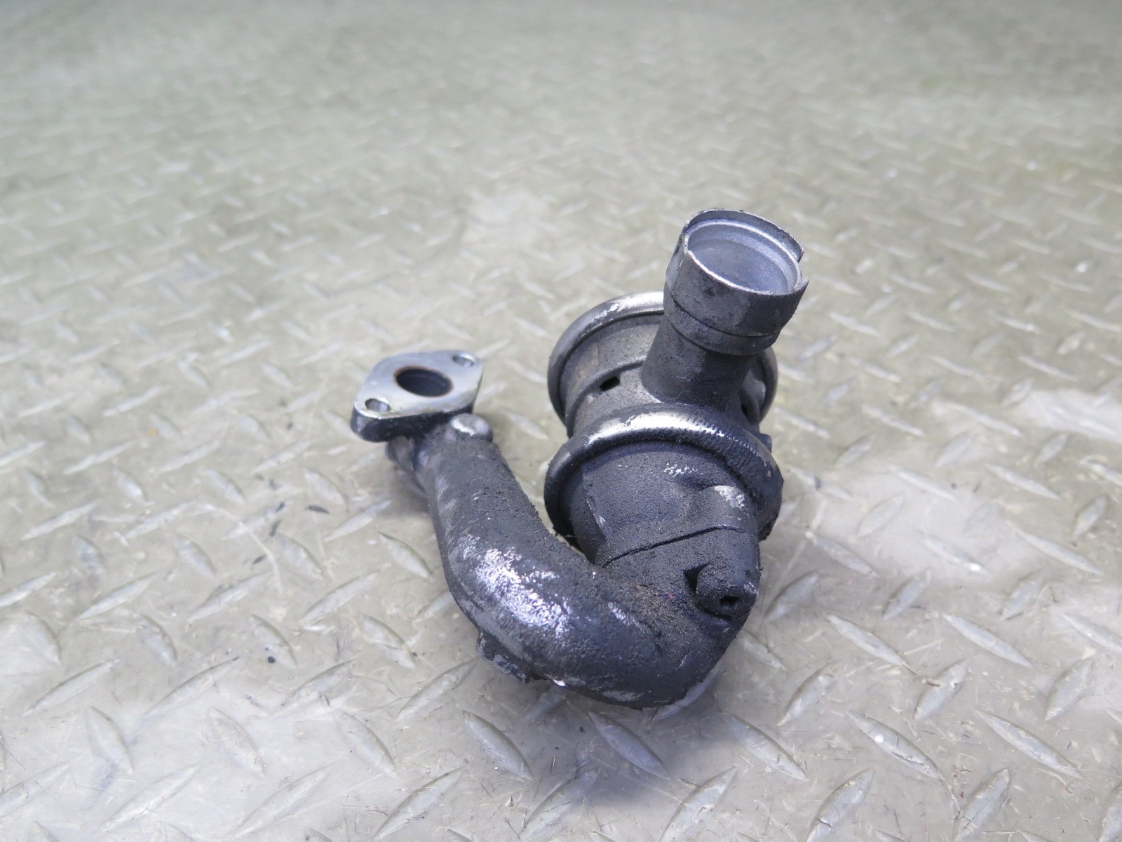 06-12 BENTLEY FLYING SPUR 6.0L ENGINE RIGHT & LEFT AIR PUMP CHECK EGR VALVE SET
