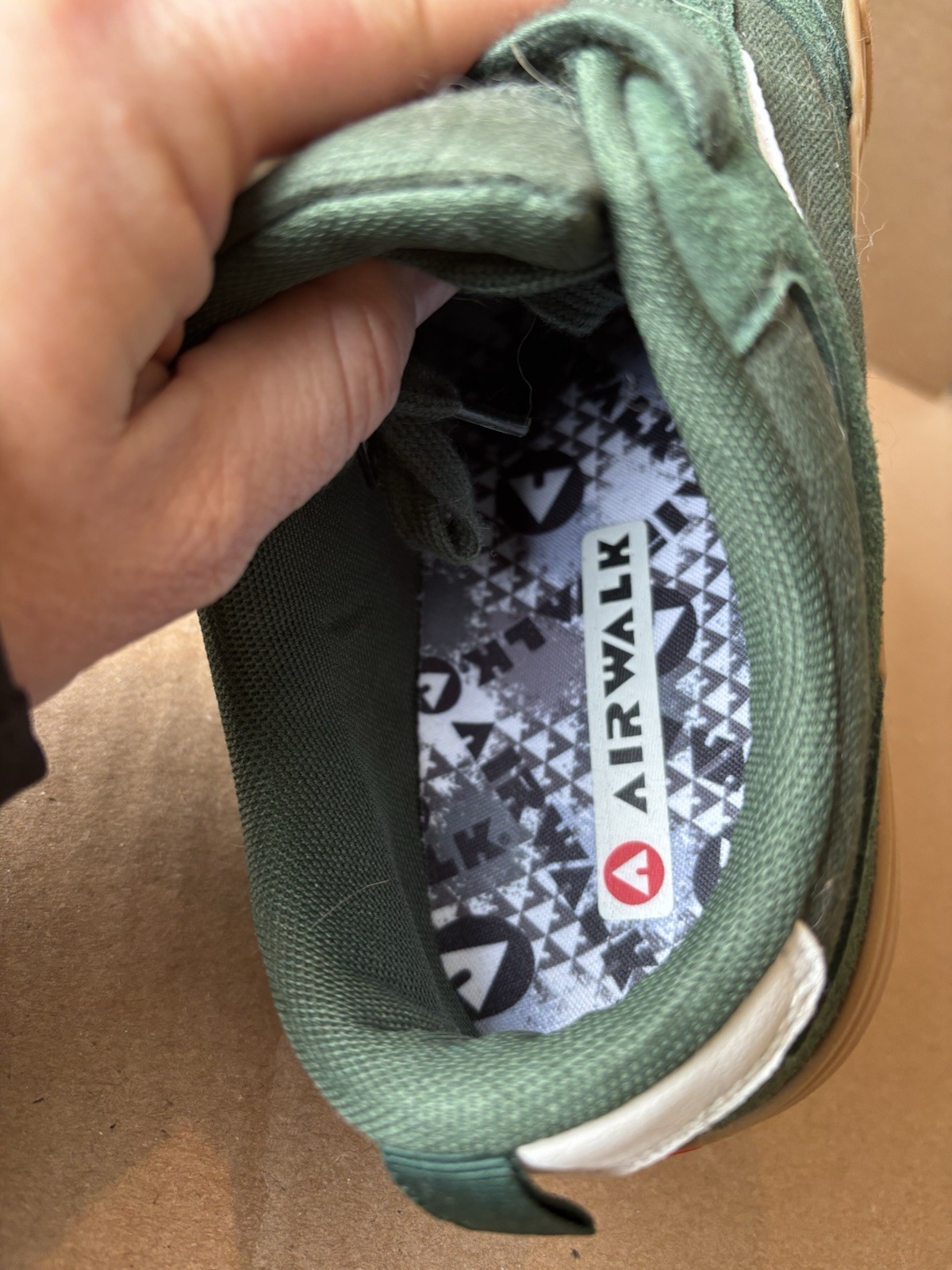 Men’s Airwalk Green Huntington size 8 Shoe