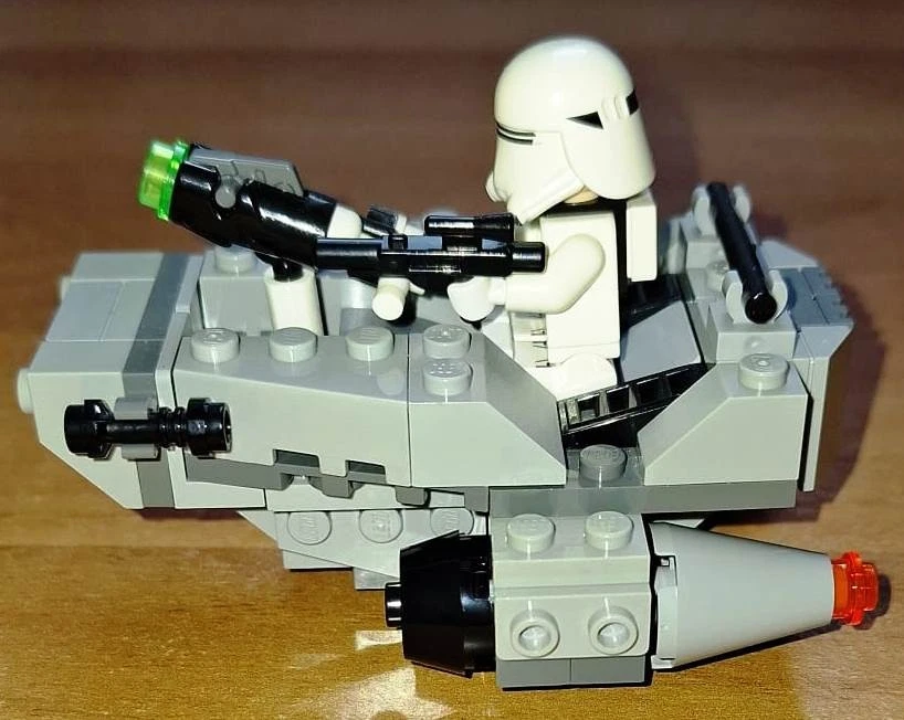 LEGO Star Wars 75126 First Order Snowspeeder, foto 2 di 5