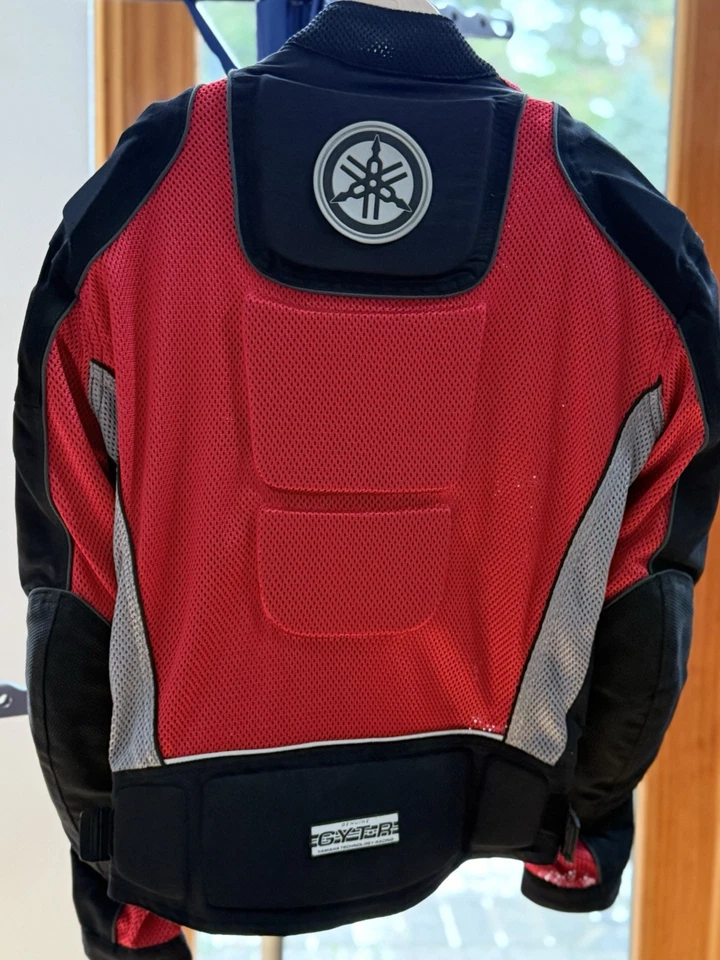 Yamaha Men's Genuine Mesh Motorcycle Jacket XS Black Red Preowned Excellent - Image 2 of 4
