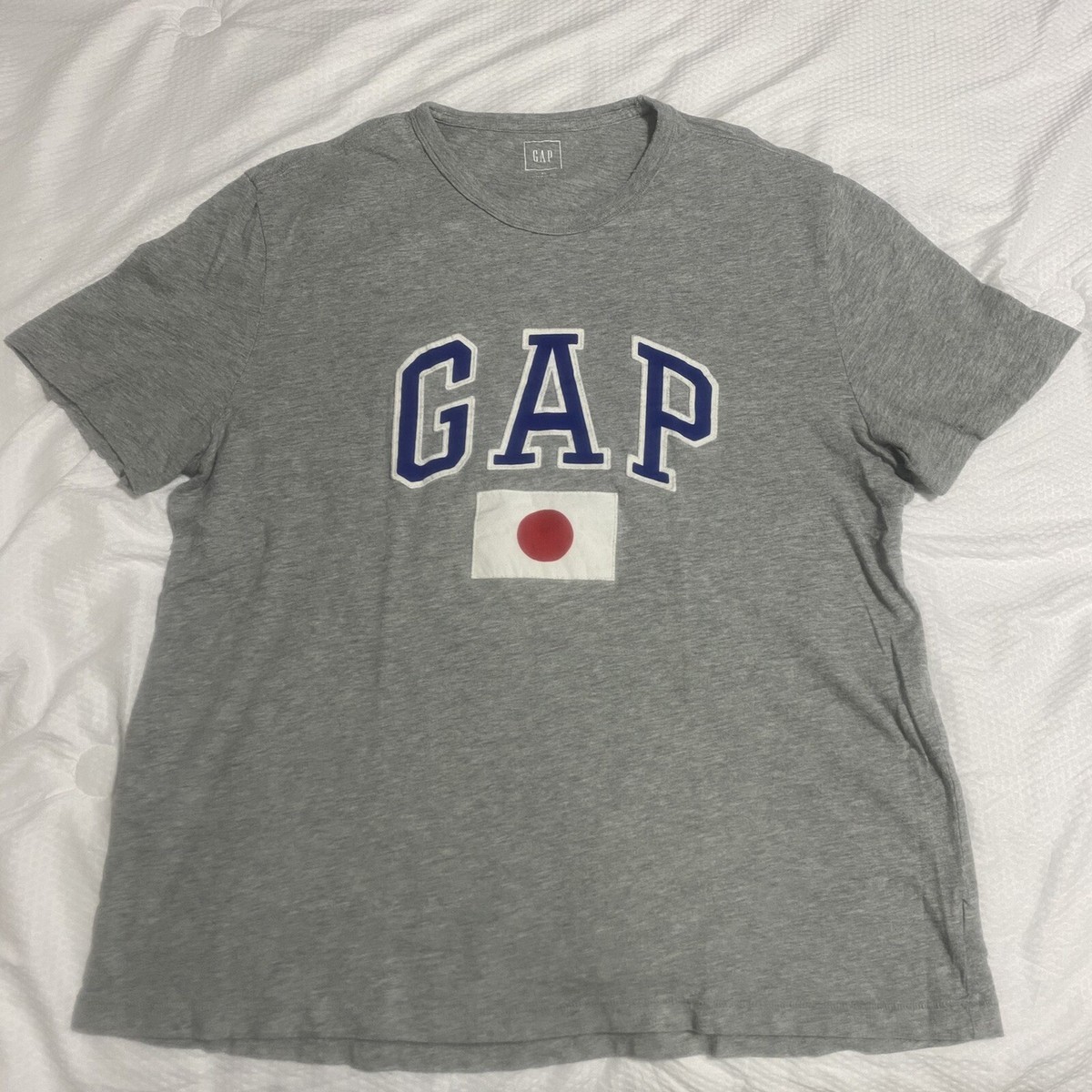 Gap T-Shirt Large Japanese Exclusive Japan Flag Short Sleeve