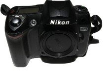 NIKON D70 DSLR SCREEN DIGITAL CAMERA BODY ONLY