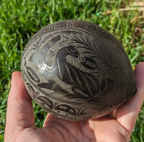 Antique Nicaragua Carved Coconut Bugbear Box & Stand - c1900 Scrimshaw Rare - Picture 5 of 13