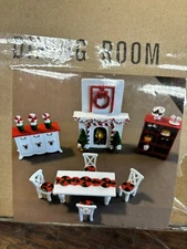 Collections Etc 36528 Peppermint Miniature Dining Room NEAR MINT