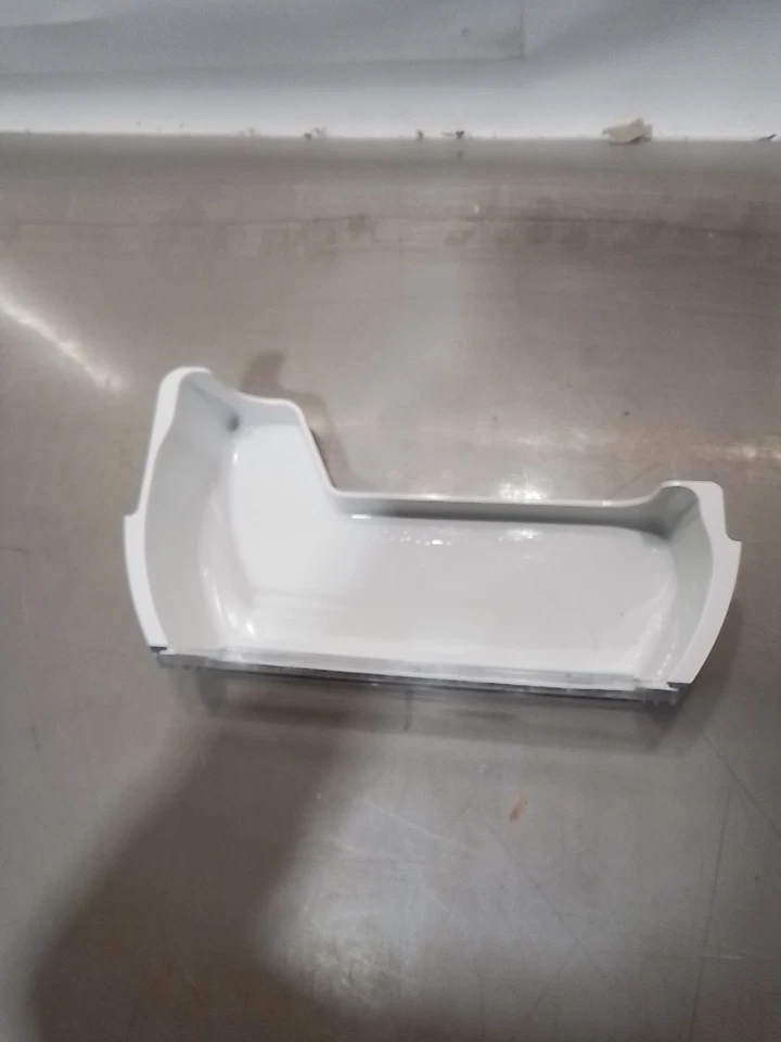 Electrolux Fridge Door Bin PN: 7241896001 - Изображение 3 из 4