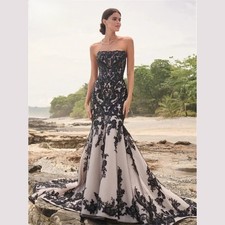 Custom Black Strapless Neck Satin Wedding Dresses Sleeveless Zip Back BridalGown