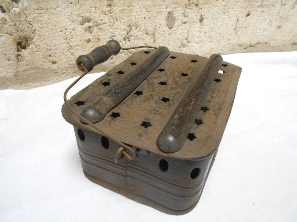 Ancienne Chaufferette chauffe pied en métal et bois + récipient pour braise - Photo 3/4