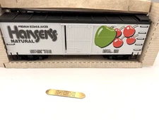 Delton G Scale Hansen's Natural Premium Soda White Boxcar Reefer 33B LIMITED RUN