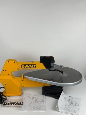 DeWalt DW788 20-Inch 1.3 Amps Heavy-Duty Variable-Speed Scroll Saw Bundle